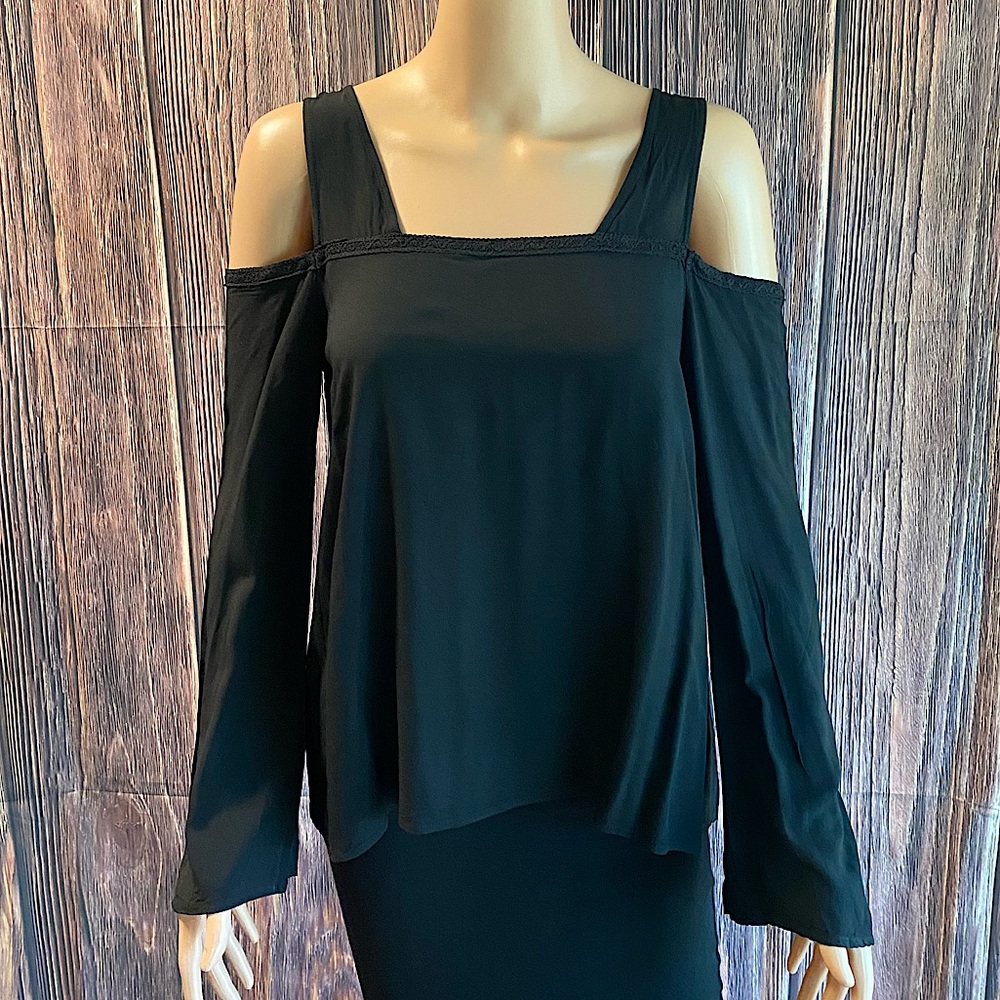 Altar’d State size medium black cut out flowy long sleeve blouse